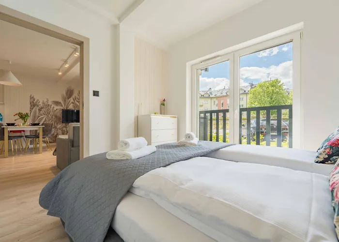 Na Lakach W Centrum Ustronia Устронь