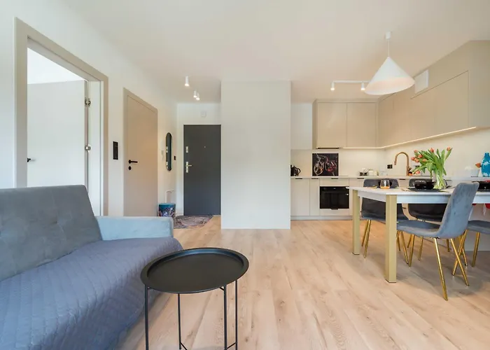 Na Lakach W Centrum Ustronia *