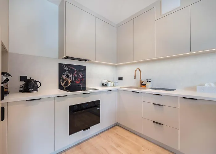 Na Lakach W Centrum Ustronia